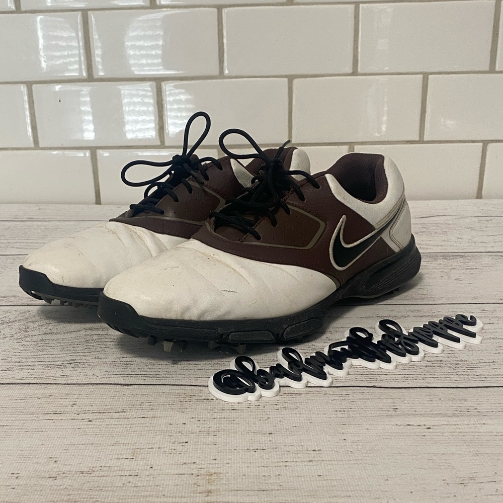 Nike Brown White Oxford Style Men's Golf Shoes Size 9
